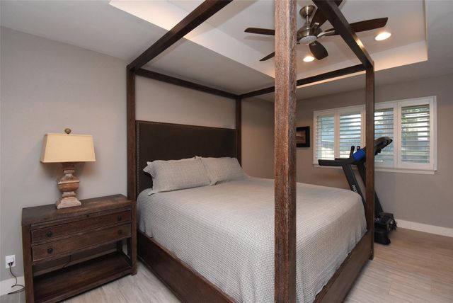 5330 Jackwood Street, Houston, TX 77096