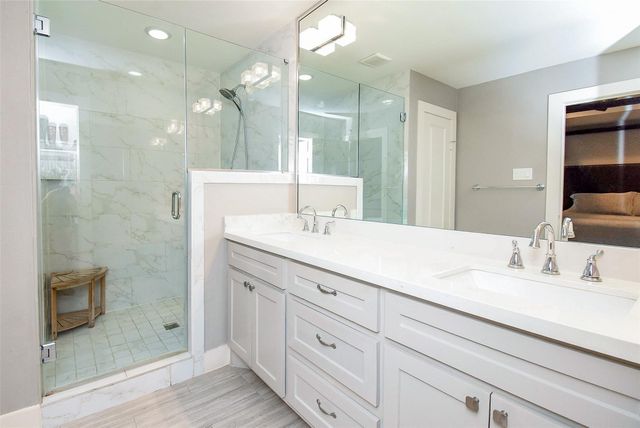 5330 Jackwood Street, Houston, TX 77096