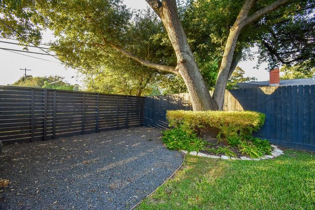 5330 Jackwood Street, Houston, TX 77096