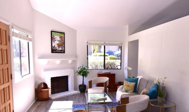 8356 Via Sonoma D, La Jolla, CA 92037