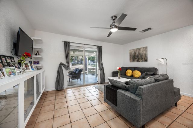 1522 SE 25TH STREET D, Ocala, FL 34471