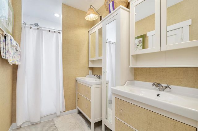 3213 Vincent Road, West Palm Beach, FL 33405