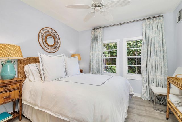 3213 Vincent Road, West Palm Beach, FL 33405