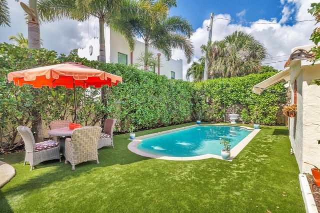 3213 Vincent Road, West Palm Beach, FL 33405