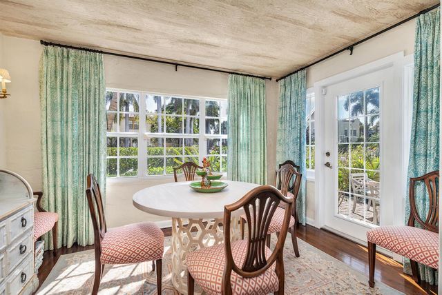3213 Vincent Road, West Palm Beach, FL 33405
