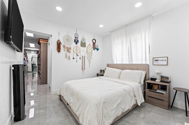 1120 SW 7th Ave, Deerfield Beach, FL 33441