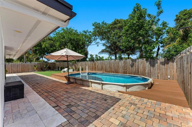 1120 SW 7th Ave, Deerfield Beach, FL 33441