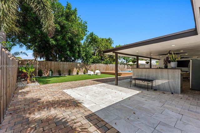 1120 SW 7th Ave, Deerfield Beach, FL 33441