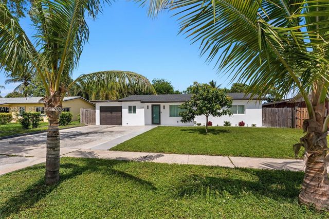 1120 SW 7th Ave, Deerfield Beach, FL 33441