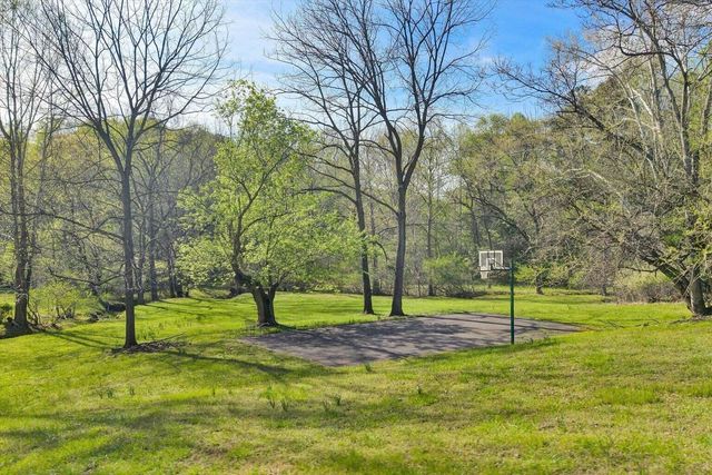 Lot 60 Old Barn RD, Moneta, VA 24121
