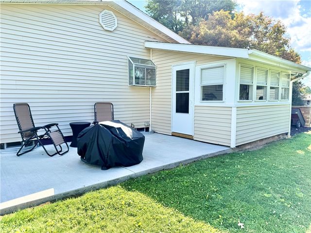 120 Clarksen Dr, Union Twp, PA 16101