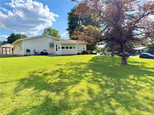 120 Clarksen Dr, Union Twp, PA 16101