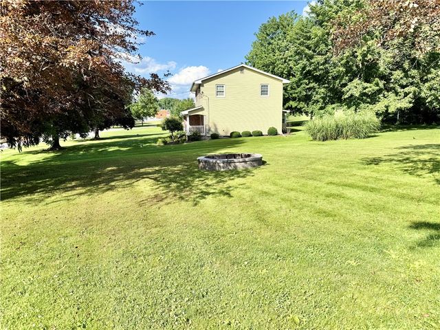 120 Clarksen Dr, Union Twp, PA 16101