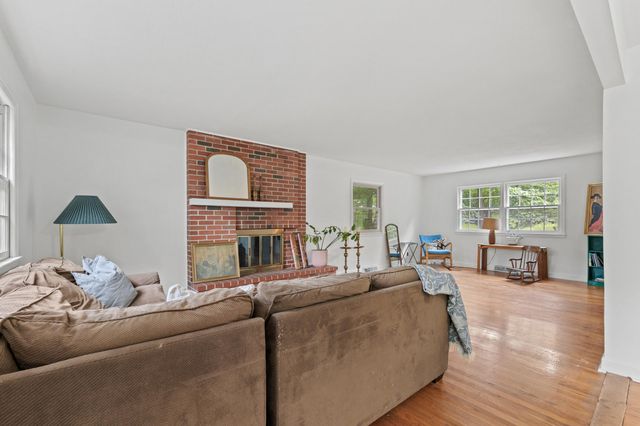 608 W BRIARWOOD LN, Columbia, MO 65203
