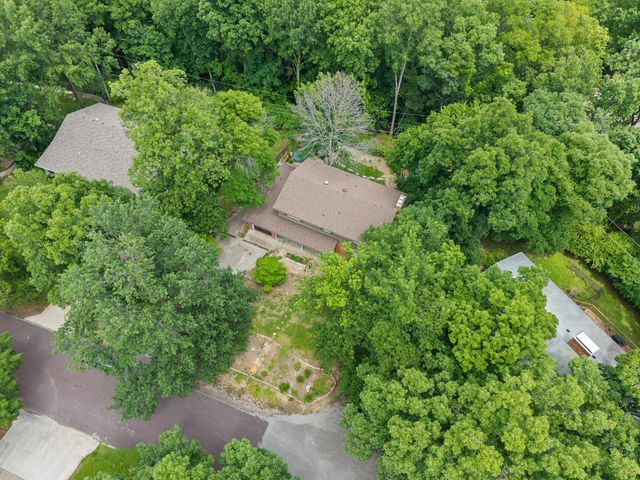 608 W BRIARWOOD LN, Columbia, MO 65203