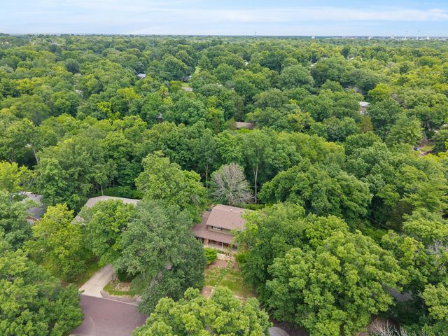608 W BRIARWOOD LN, Columbia, MO 65203