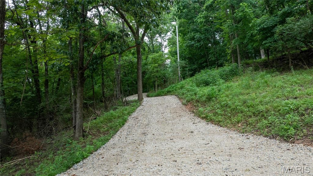 700 Old Kiefer Creek Road, Ballwin, MO 63021