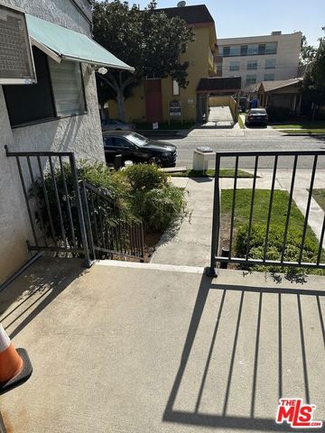 1001 Orange Grove Avenue, Glendale, CA 91205