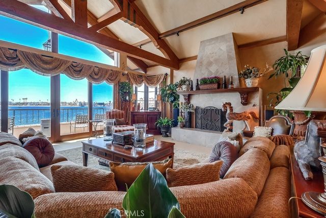 6048 Lido, Long Beach, CA 90803