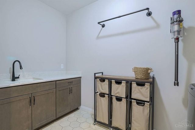 8948 Suncrest Lane, Deerfield Twp., OH 45040