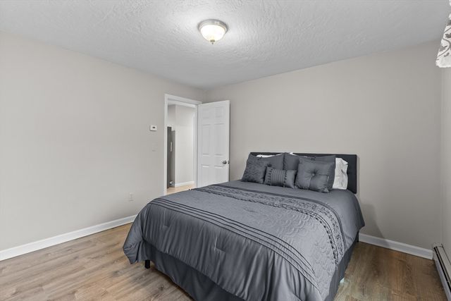 16 Flint Pond Rd, Worcester, MA 01604