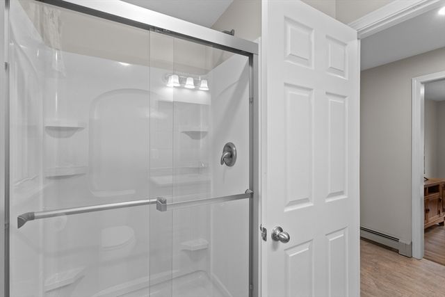 16 Flint Pond Rd, Worcester, MA 01604