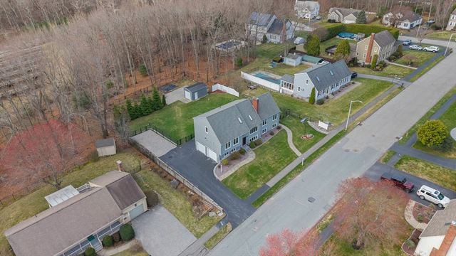 16 Flint Pond Rd, Worcester, MA 01604