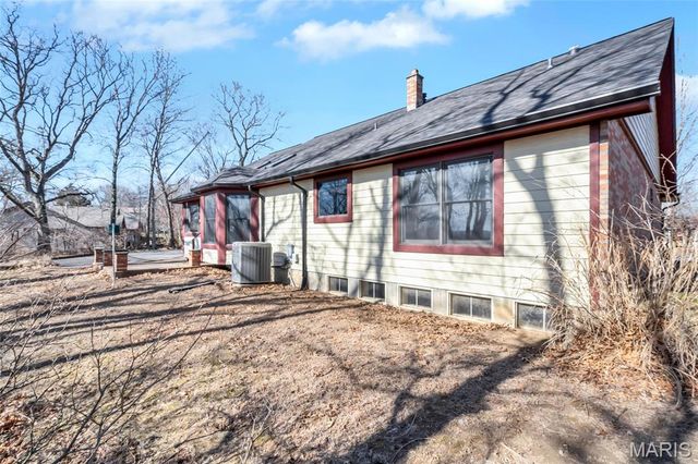 3439 Bluff View Drive, St Charles, MO 63303