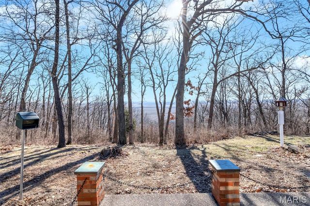 3439 Bluff View Drive, St Charles, MO 63303