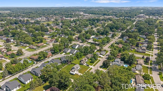5659 Vandebunte Court 18, Hudsonville, MI 49426