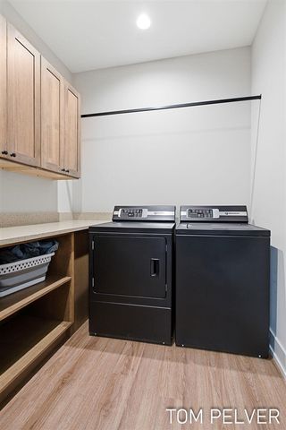 5659 Vandebunte Court 18, Hudsonville, MI 49426