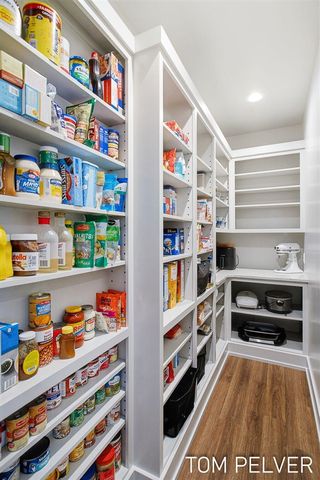 5659 Vandebunte Court 18, Hudsonville, MI 49426