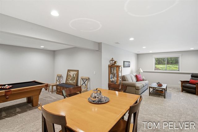 5659 Vandebunte Court 18, Hudsonville, MI 49426