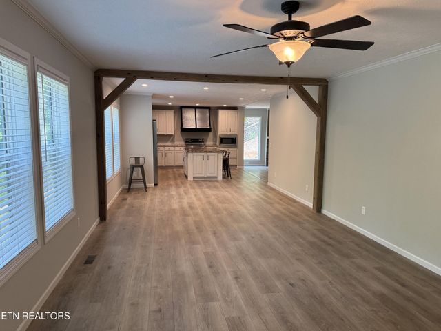 283 Farmers Hollow Rd, Clinton, TN 37716