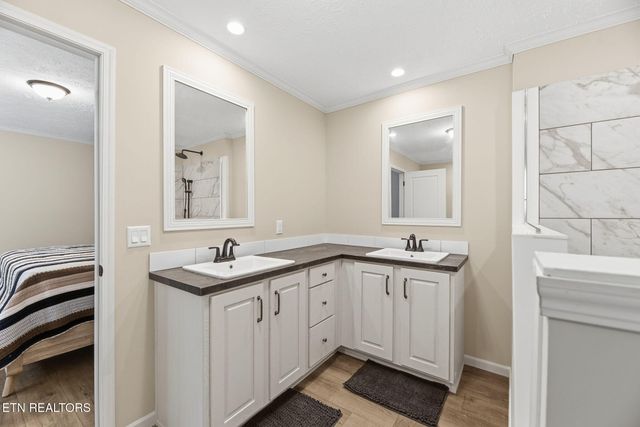 283 Farmers Hollow Rd, Clinton, TN 37716