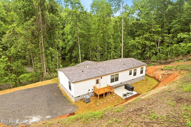 283 Farmers Hollow Rd, Clinton, TN 37716