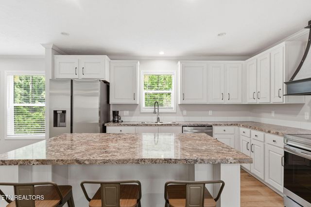 283 Farmers Hollow Rd, Clinton, TN 37716