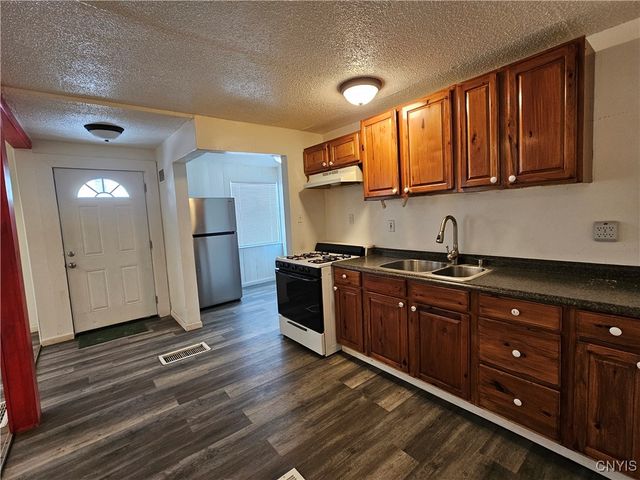 324-326 Jmaes Street, Utica, NY 13501