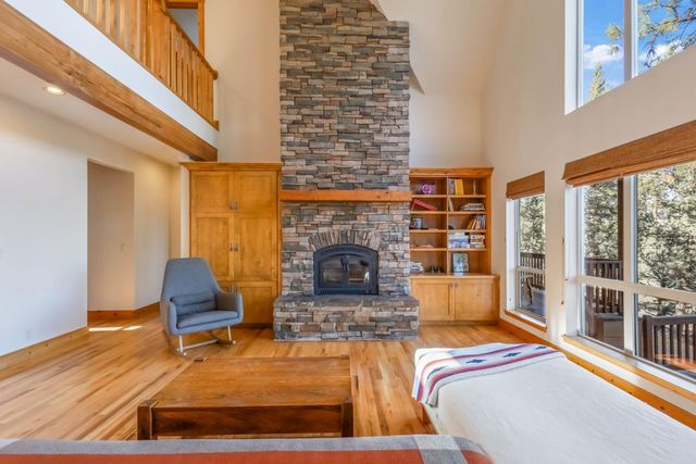 69590 Omaha Road, Sisters, OR 97759