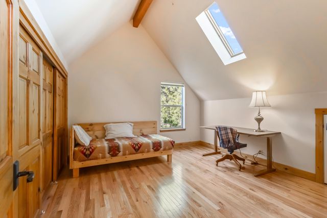 69590 Omaha Road, Sisters, OR 97759