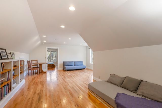 69590 Omaha Road, Sisters, OR 97759