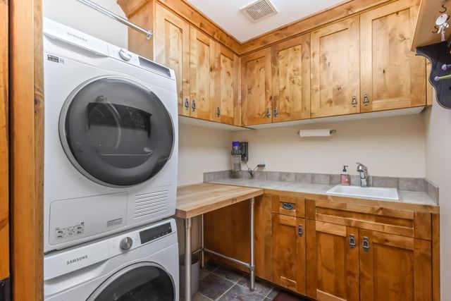 69590 Omaha Road, Sisters, OR 97759