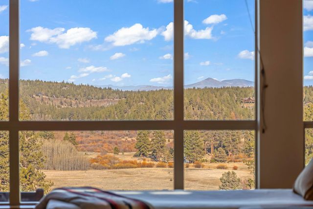 69590 Omaha Road, Sisters, OR 97759