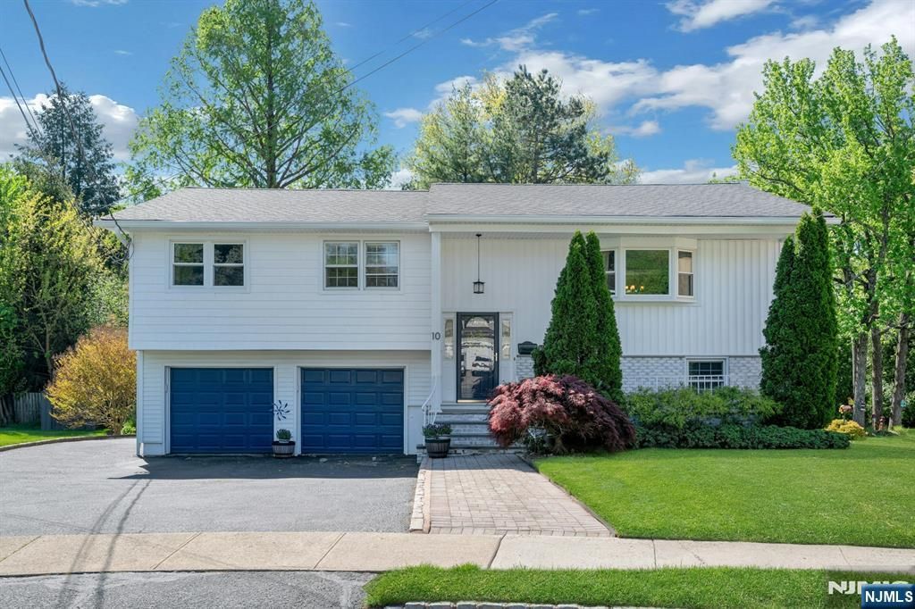 10 Ronald Terrace, Springfield, NJ 07081