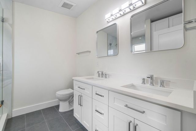 325 SW 8TH Avenue, Delray Beach, FL 33444