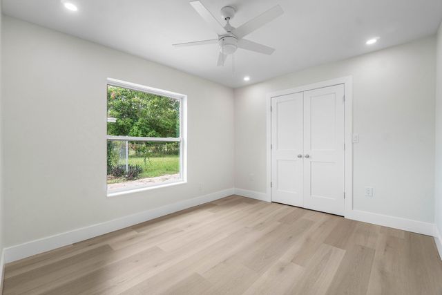 325 SW 8TH Avenue, Delray Beach, FL 33444