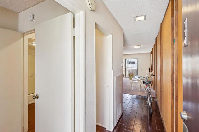 1655 E Palm Canyon Drive 114, Palm Springs, CA 92264