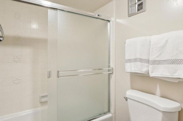 1655 E Palm Canyon Drive 114, Palm Springs, CA 92264