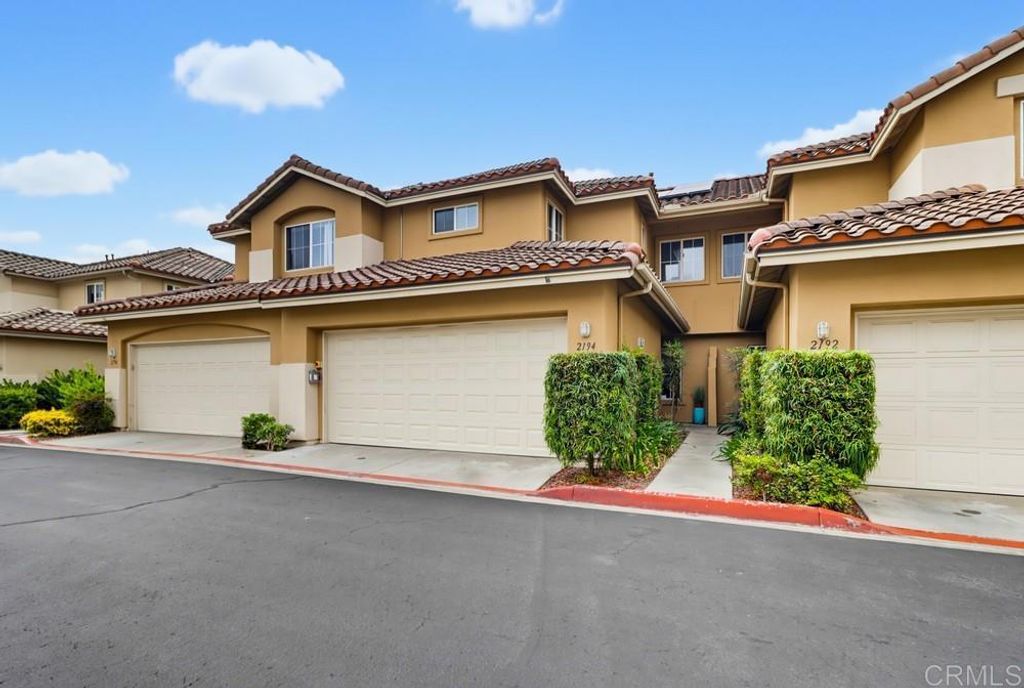 Image 2 of property listing at 2194 Lago Ventana, Chula Vista, CA 91914