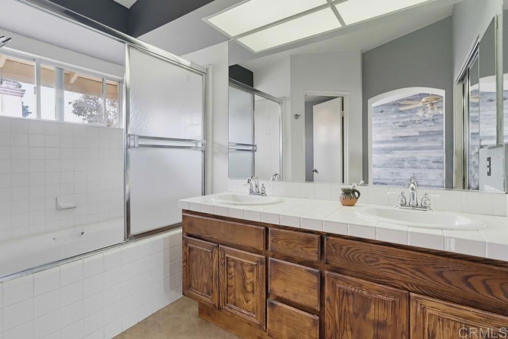 Image 29 of property listing at 2194 Lago Ventana, Chula Vista, CA 91914